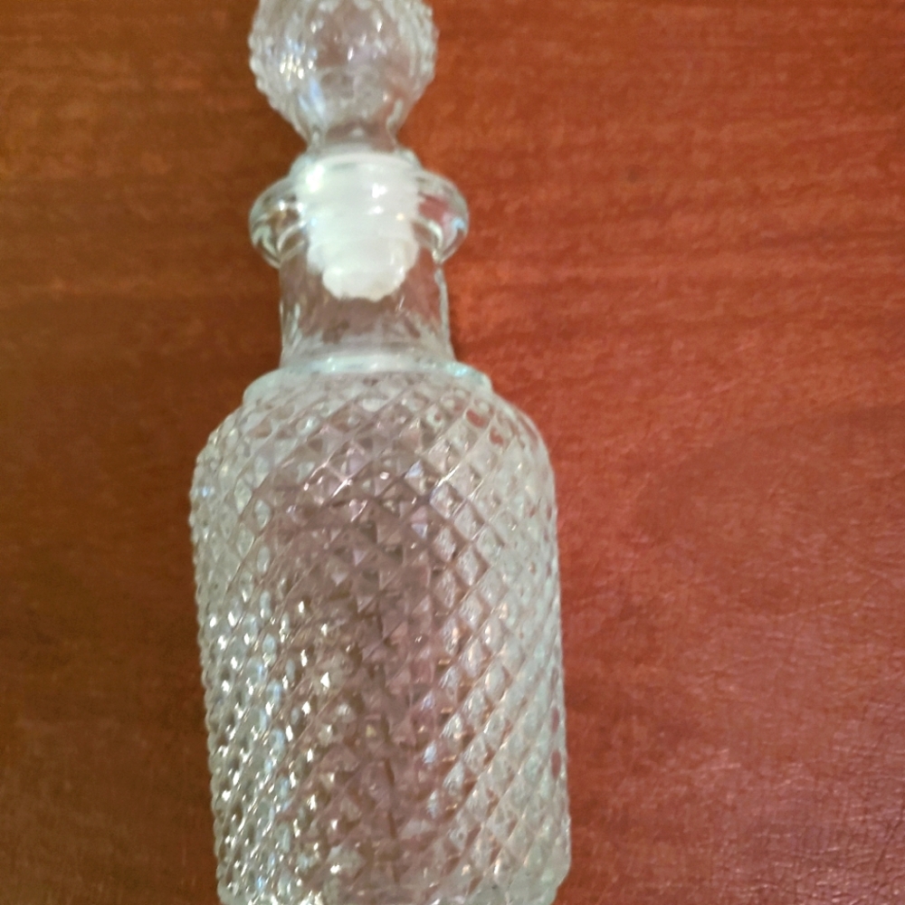Avon vintage hobnail bath accessory